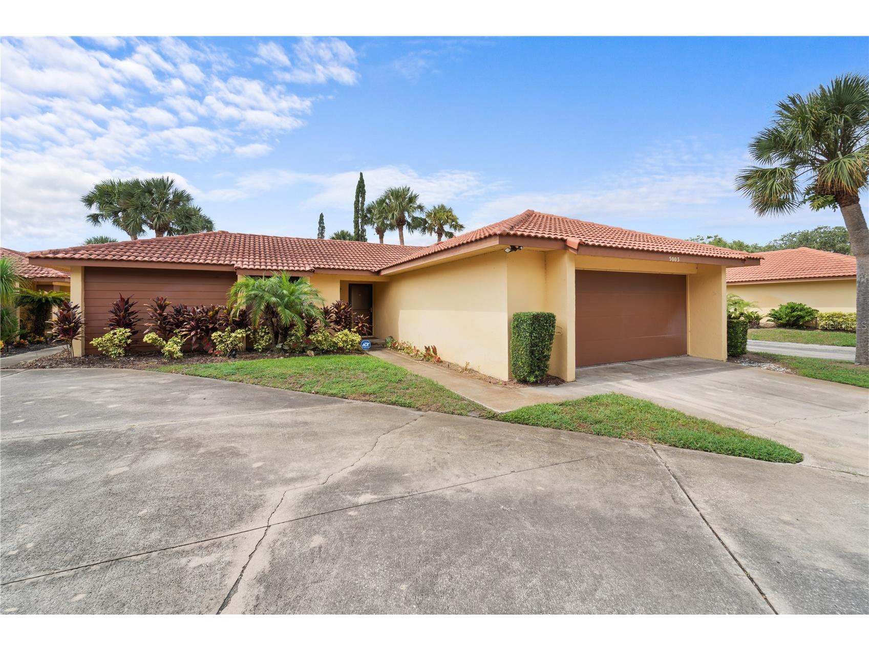 5003 Nassau Circle #1 Orlando FL 32808 O6325906 image1