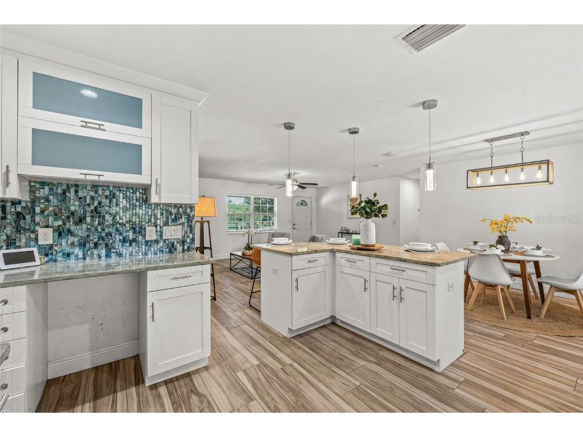 5003 Presidential Street Seffner FL 33584 TB8438855 image12