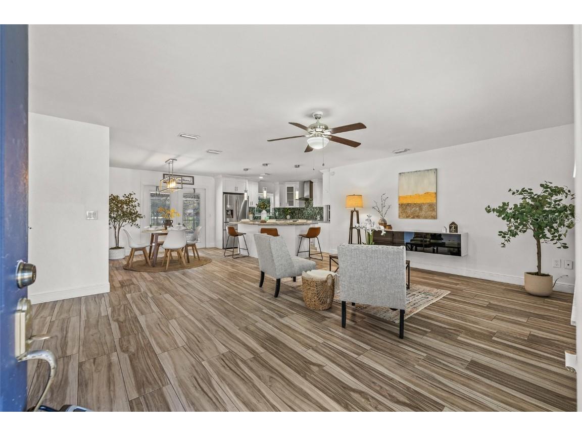 5003 Presidential Street Seffner FL 33584 TB8438855 image3