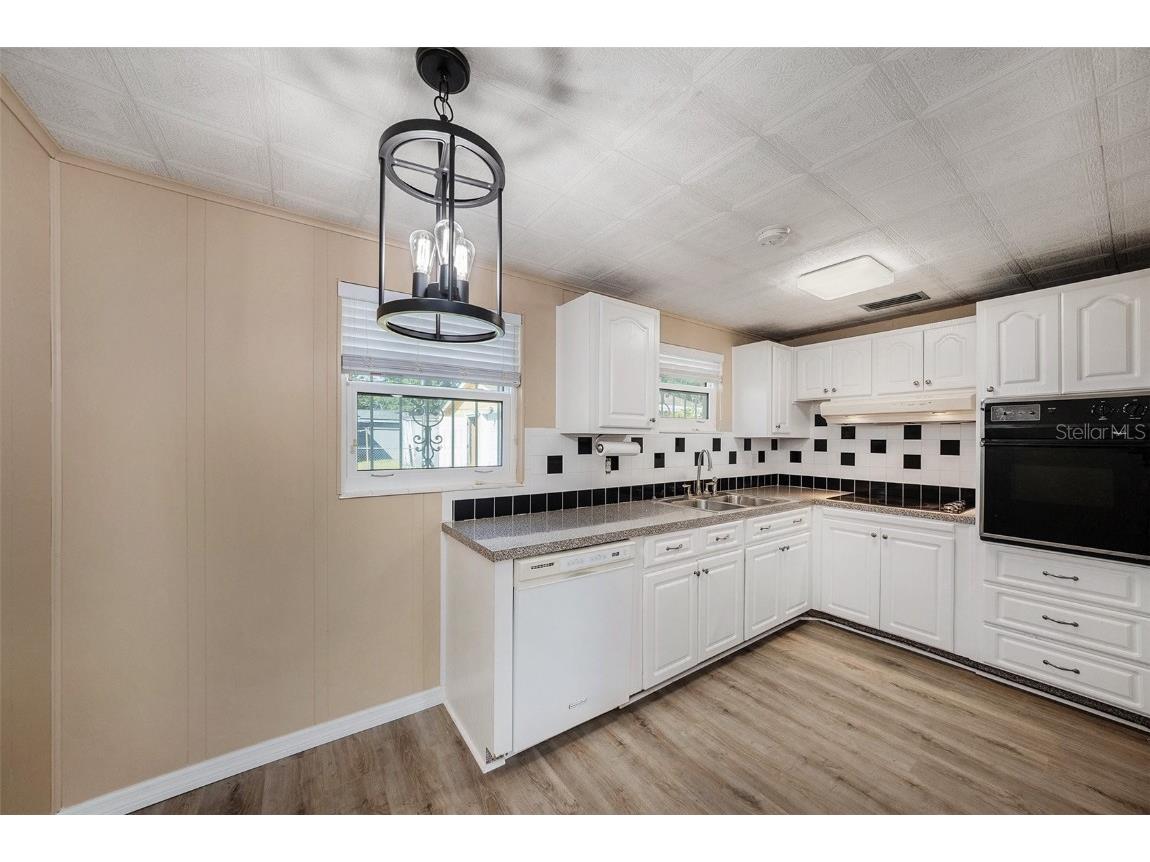 5003 S 86th Street Tampa FL 33619 TB8439291 image11