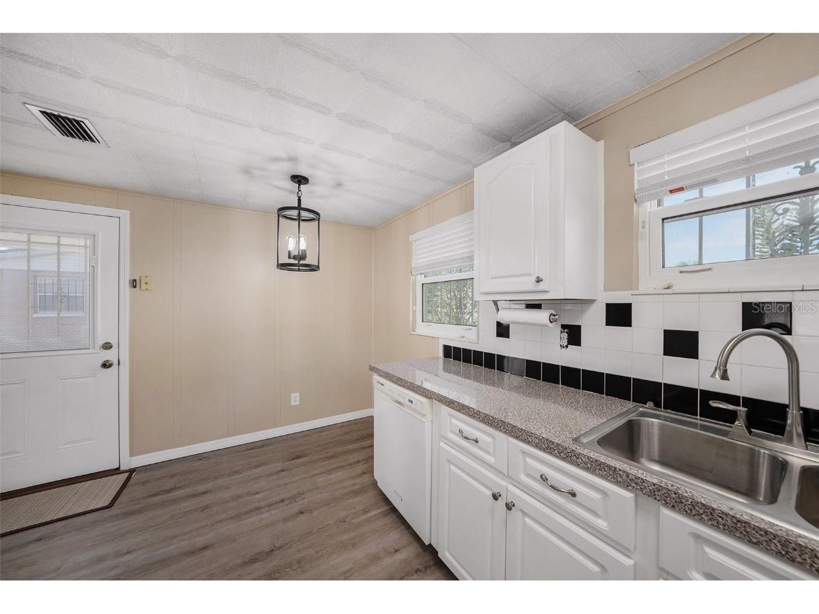 5003 S 86th Street Tampa FL 33619 TB8439291 image13