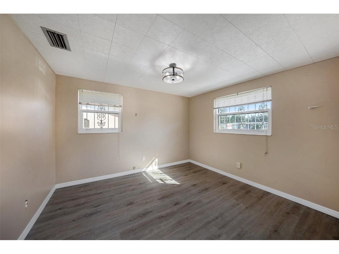 5003 S 86th Street Tampa FL 33619 TB8439291 image18