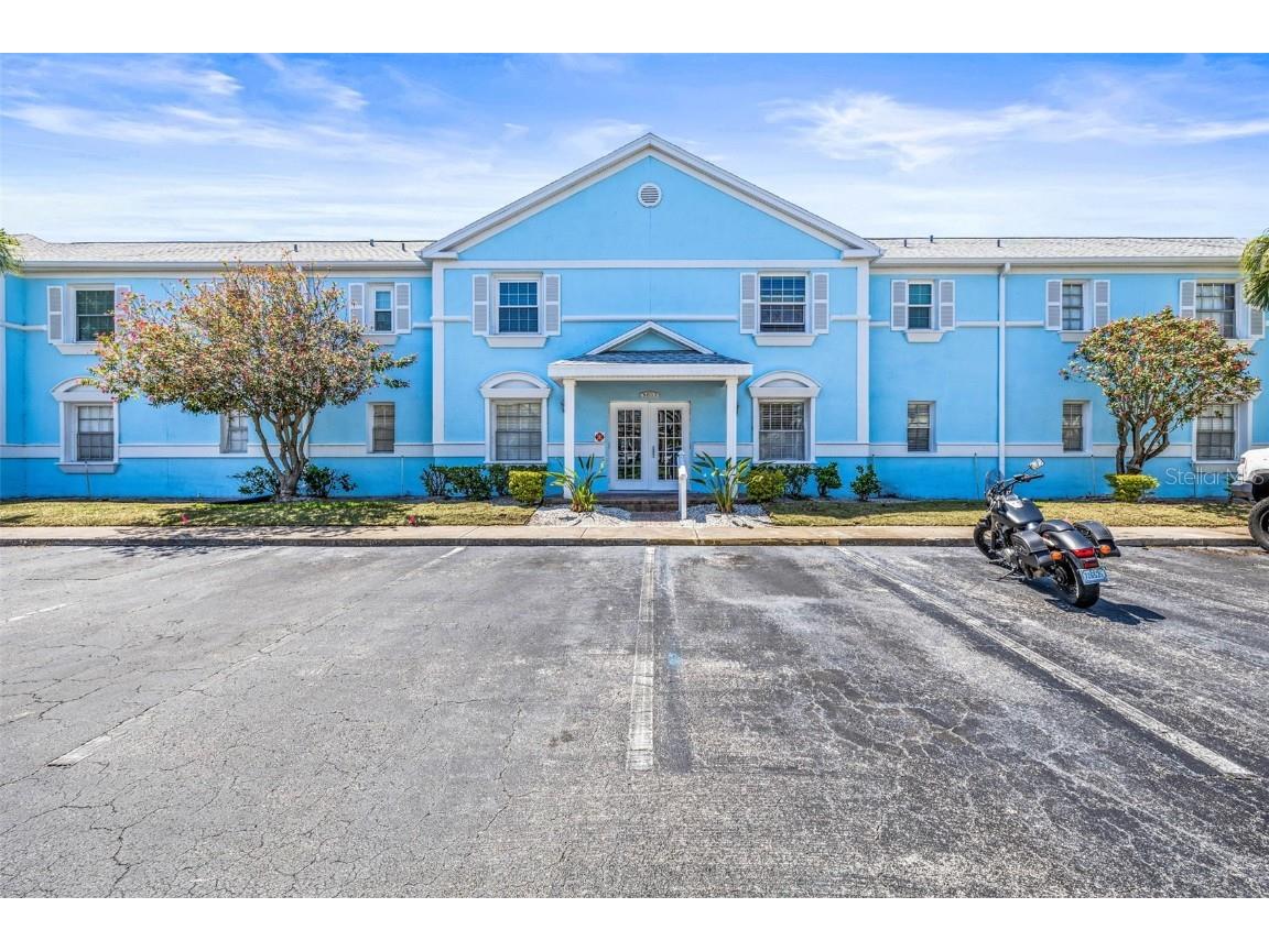 5003 Starfish Dr Se #B Saint Petersburg FL 33705 - LITTLE BAYOU TB8377630 image1