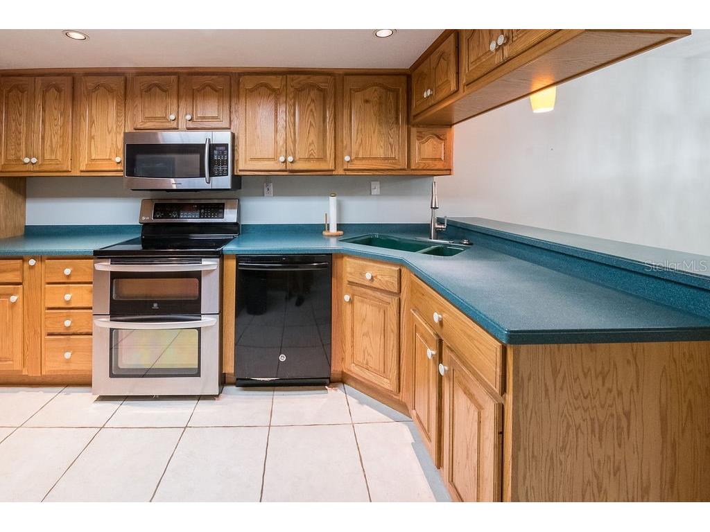 5003 Umber Way S Tampa FL 33624 TB8508908 image21