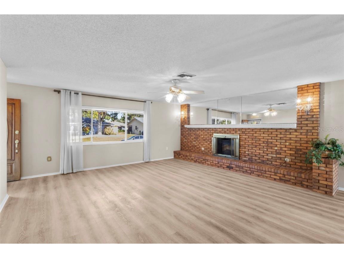 5004 Brandeis Circle N Sarasota FL 34243 A4671514 image10