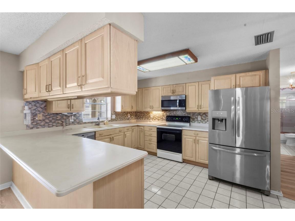 5004 Brandeis Circle N Sarasota FL 34243 A4671514 image15