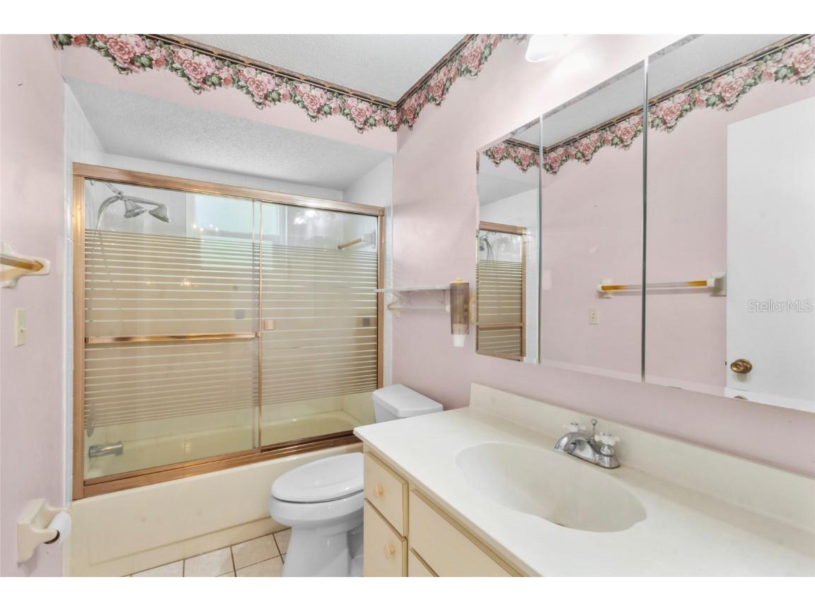 5004 Brandeis Circle N Sarasota FL 34243 A4671514 image19