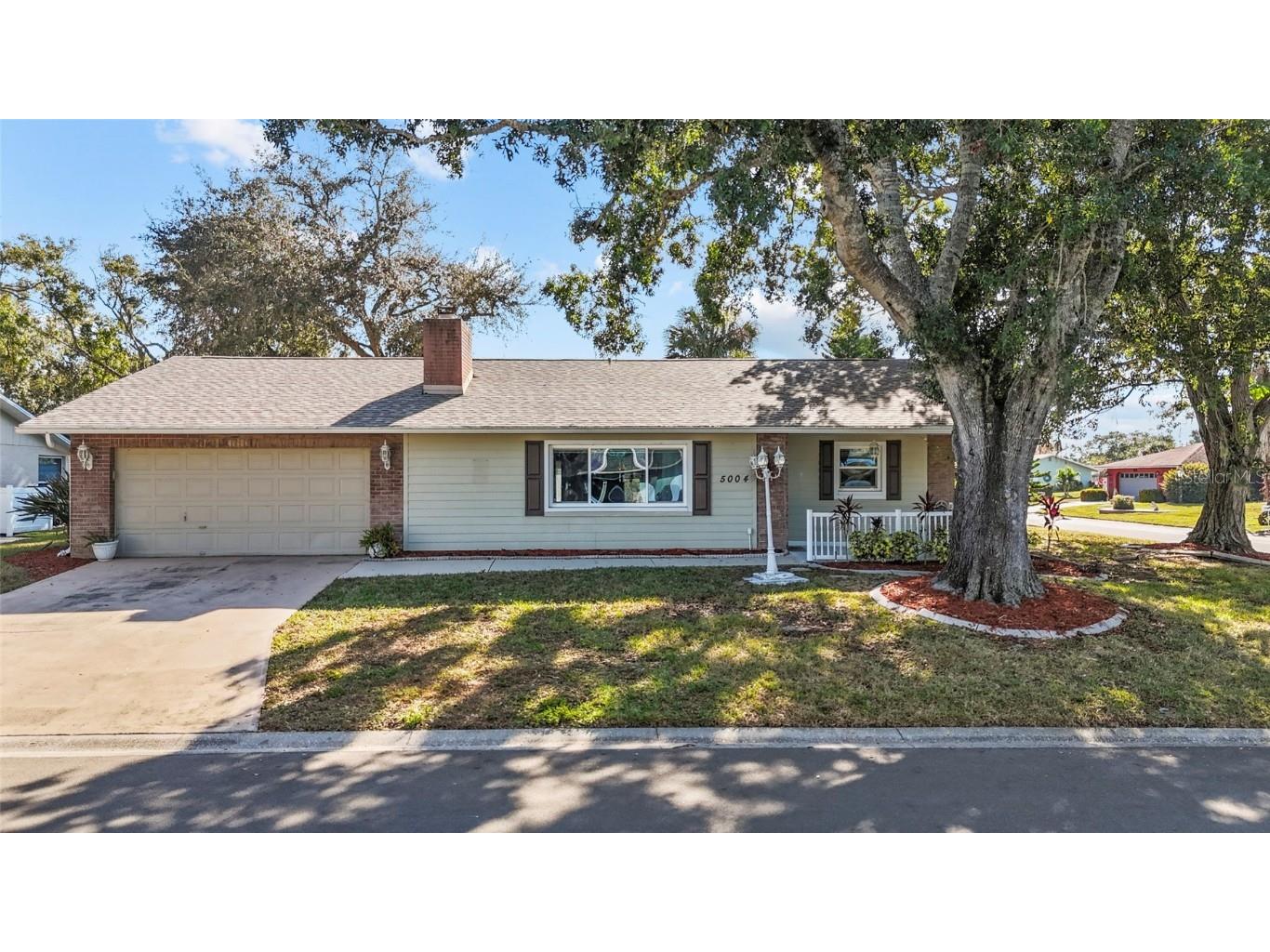 5004 Brandeis Circle N Sarasota FL 34243 A4671514 image2