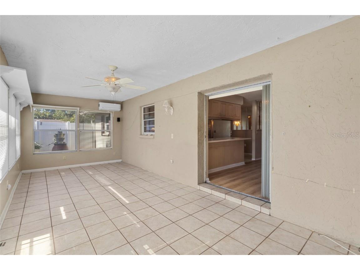 5004 Brandeis Circle N Sarasota FL 34243 A4671514 image27