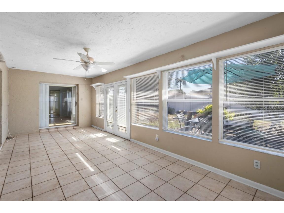 5004 Brandeis Circle N Sarasota FL 34243 A4671514 image28