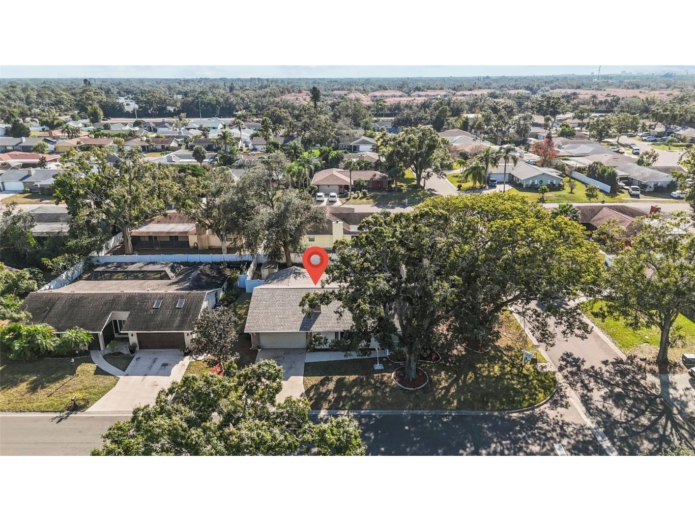 5004 Brandeis Circle N Sarasota FL 34243 A4671514 image38