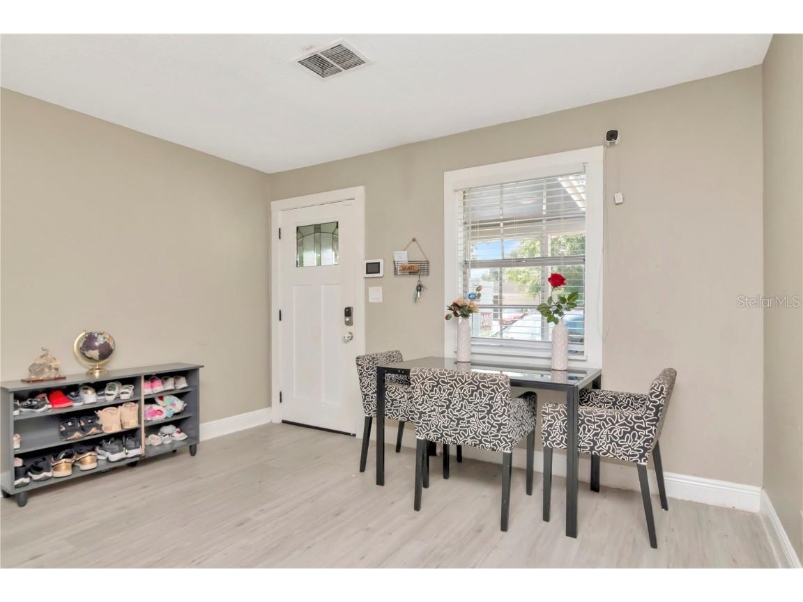 5004 E Seneca Avenue Tampa FL 33617 TB8421927 image4