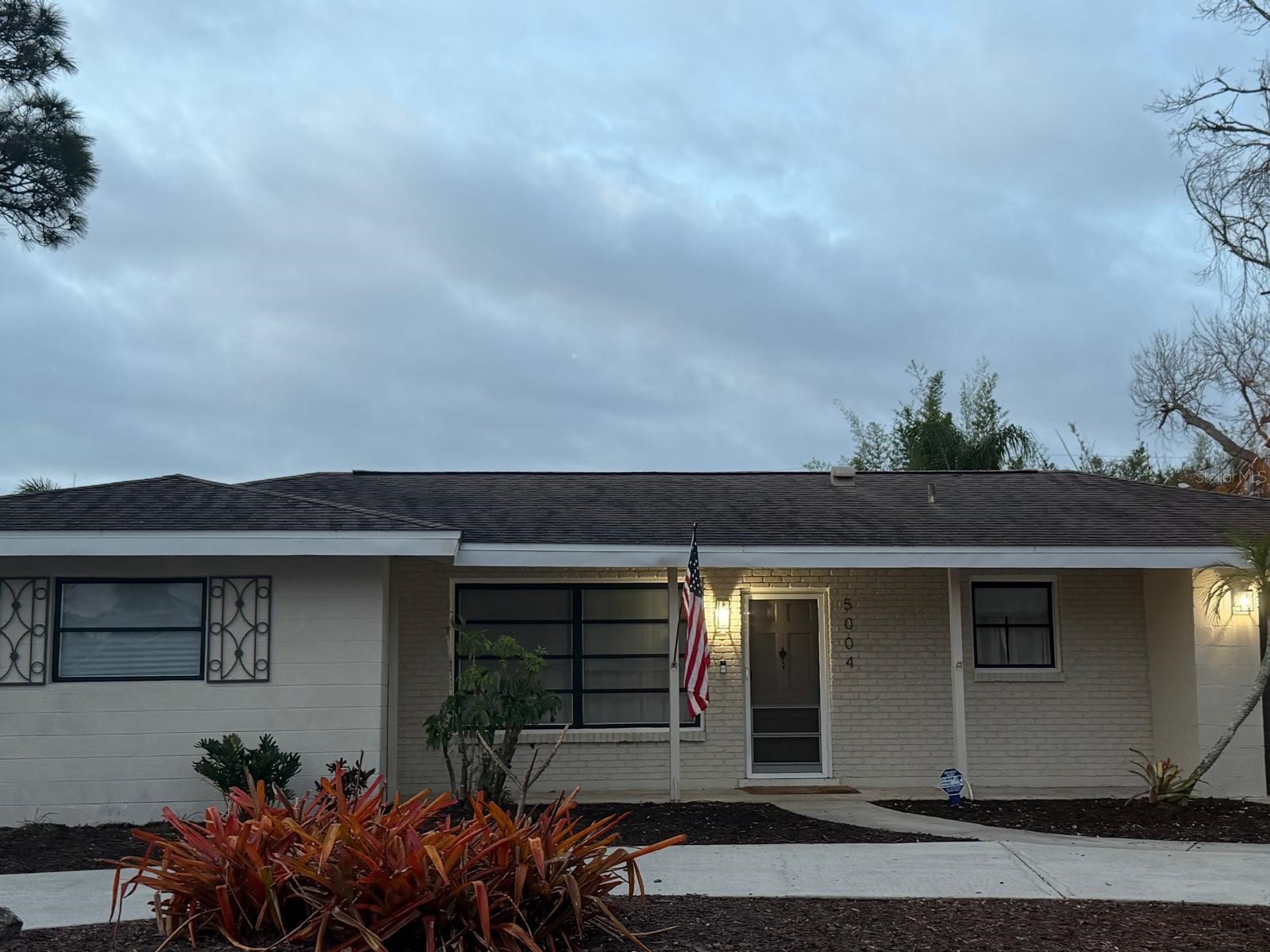 5004 Medalist Road Sarasota FL 34243 A4693482 image2