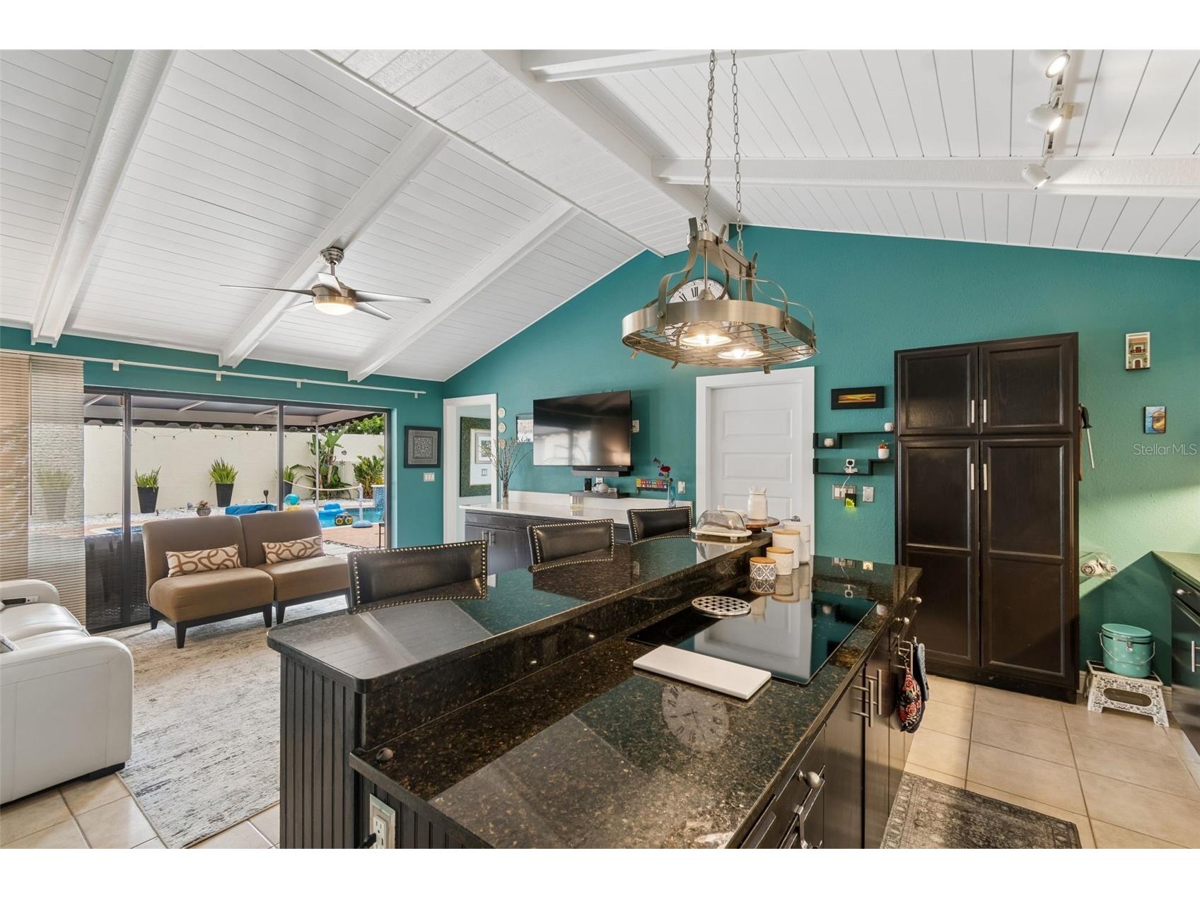 5004 Paloma Drive Tampa FL 33624 TB8512592 image8