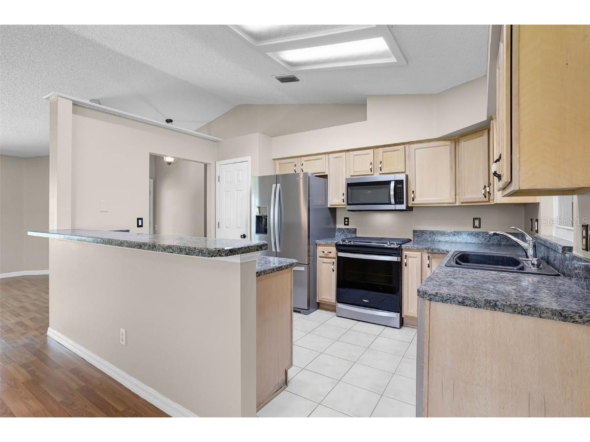 5004 Saint Andrews Arcade Leesburg FL 34748 G5090900 image11