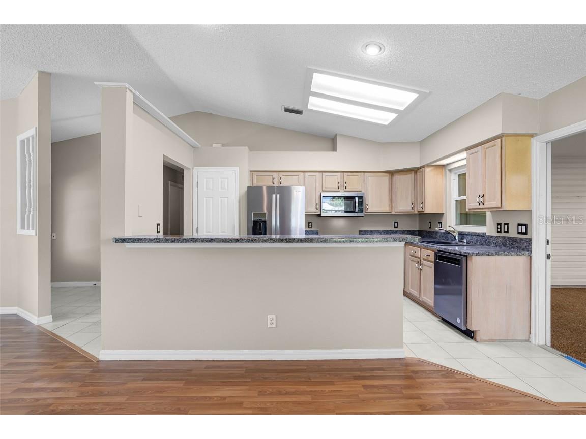 5004 Saint Andrews Arcade Leesburg FL 34748 G5090900 image14