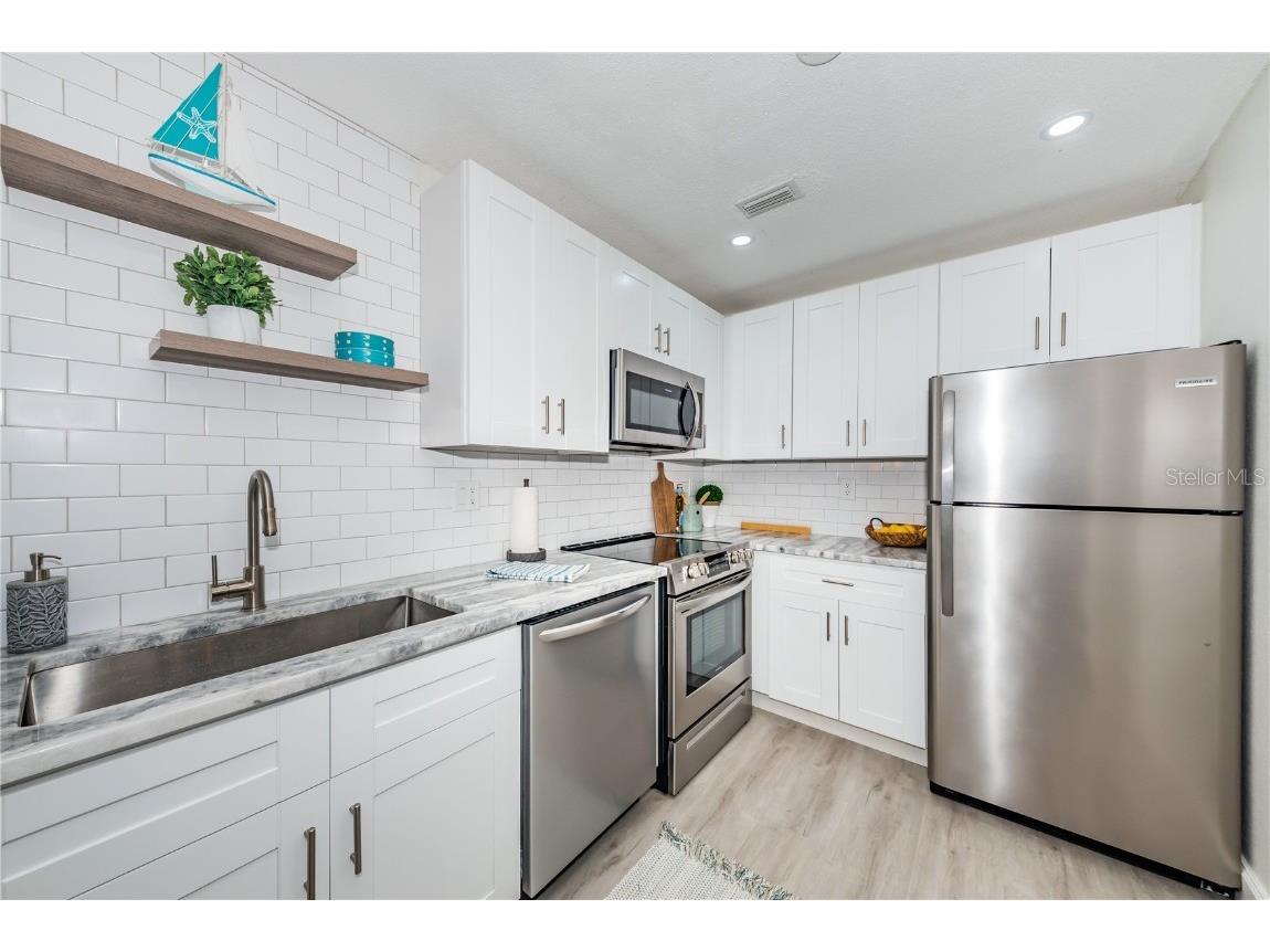 5004 Starfish Drive SE #F Saint Petersburg FL 33705 TB8335092 image6