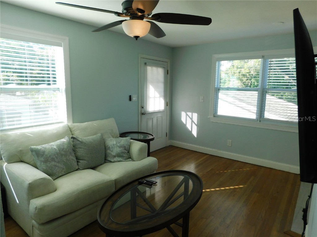 5005.5 5th Avenue S Saint Petersburg FL 33707 TB8366537 image9