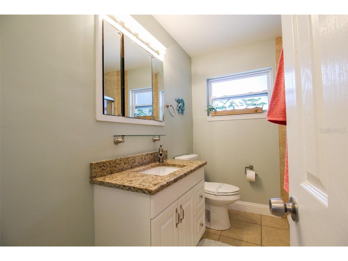 5005 Bee Ridge Road Sarasota FL 34233 A4545324 image10