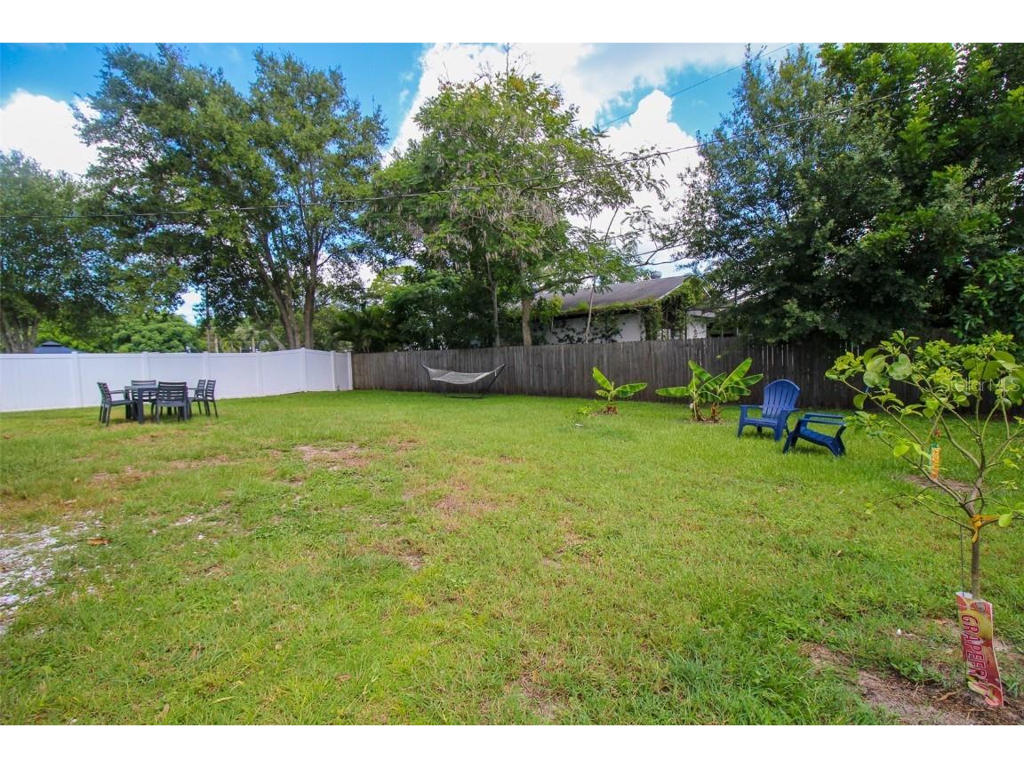 5005 Bee Ridge Road Sarasota FL 34233 A4545324 image40