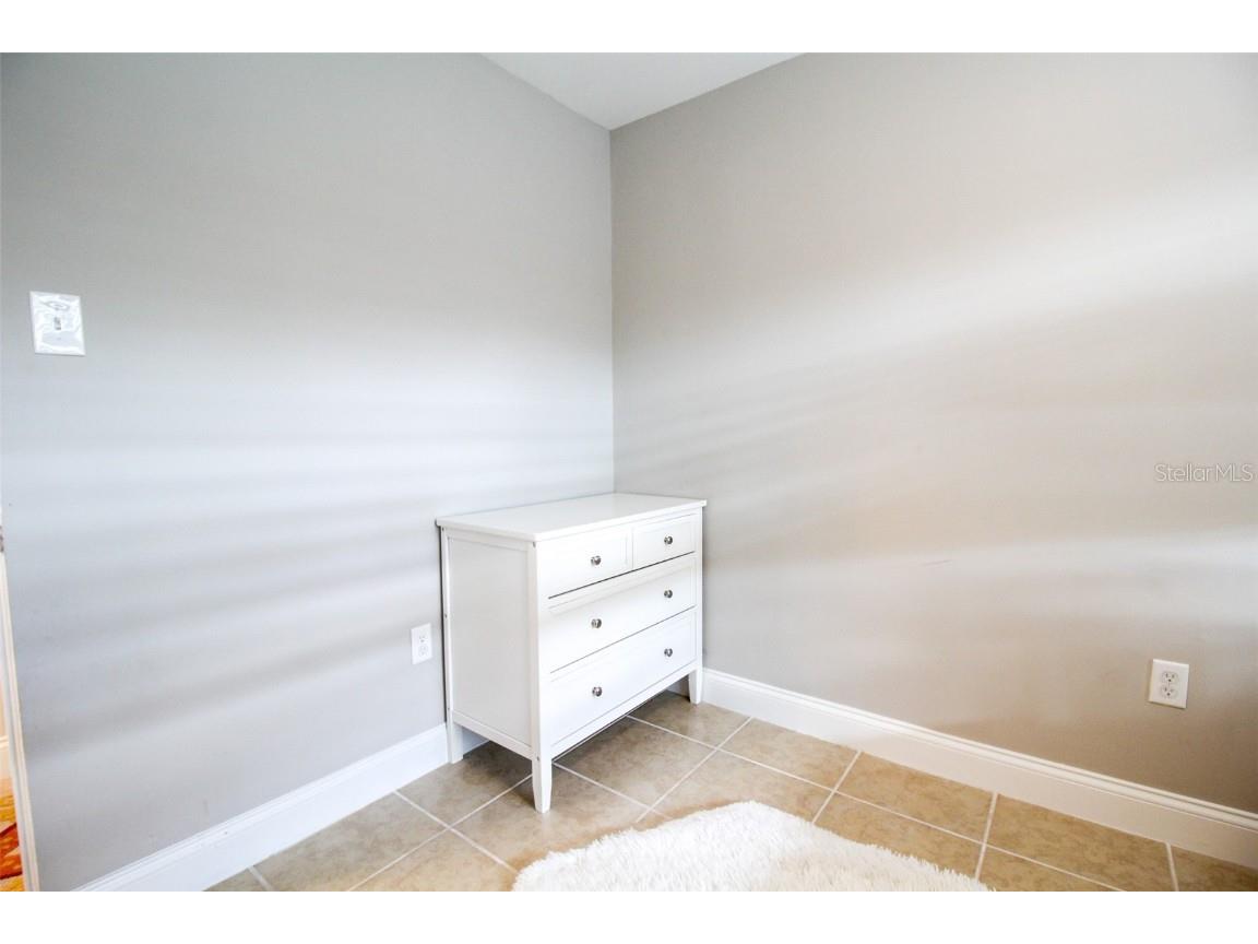 5005 Bee Ridge Road Sarasota FL 34233 A4545324 image8