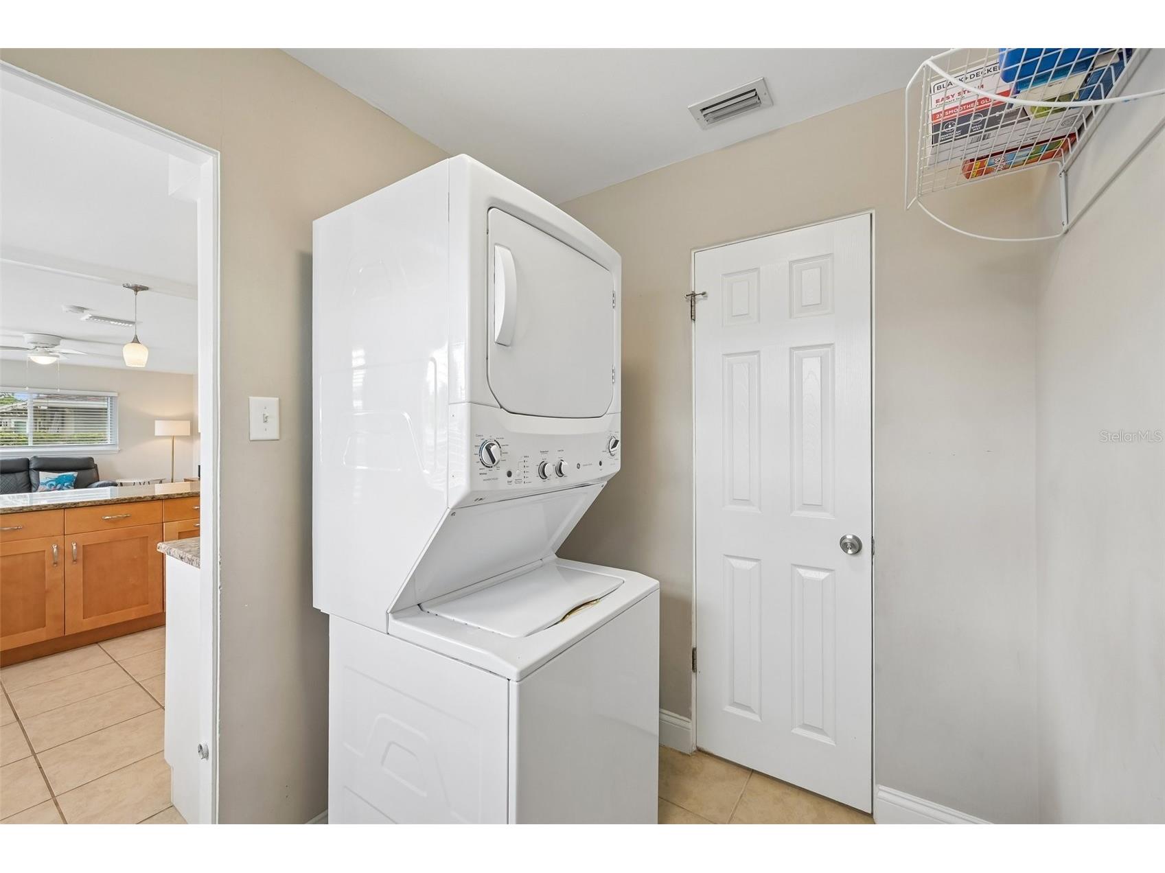 5005 Bee Ridge Road Sarasota FL 34233 TB8517363 image9