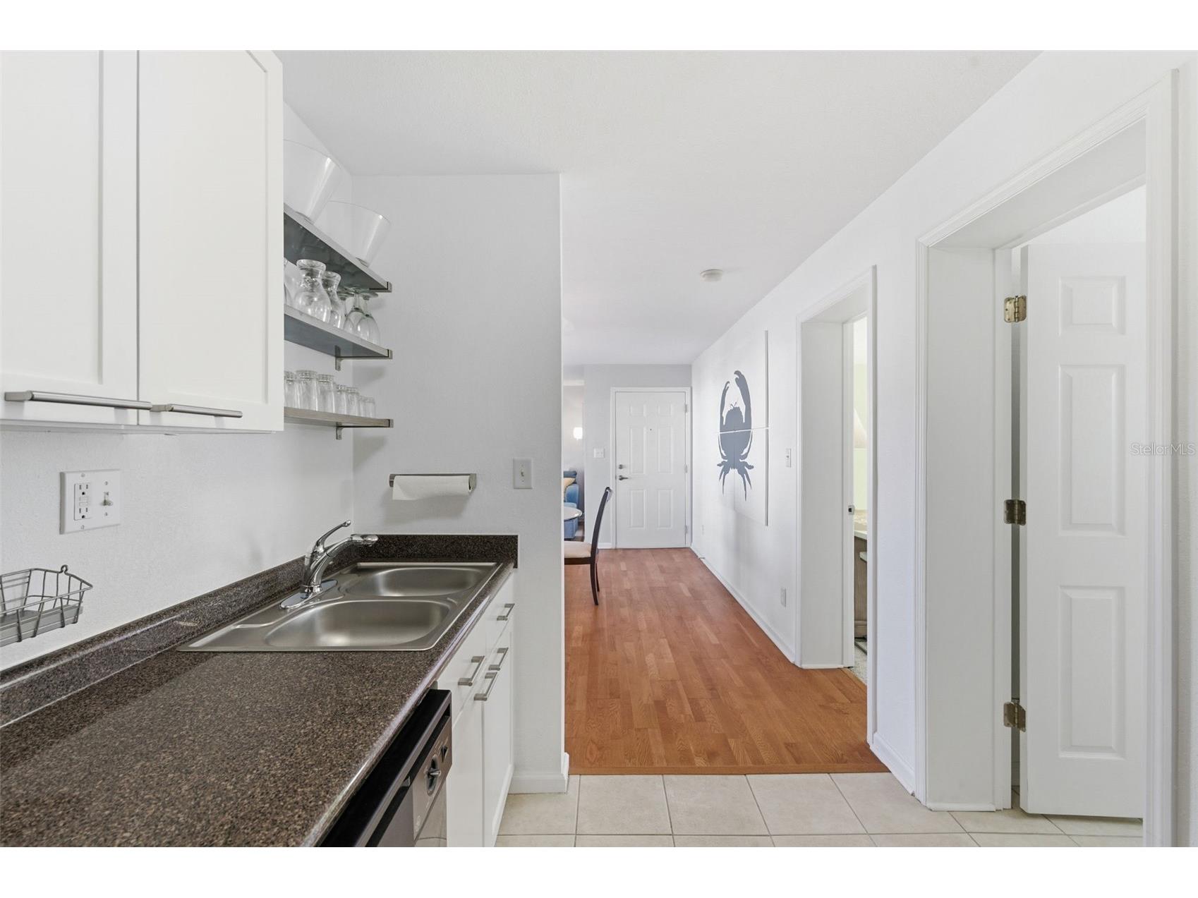 5005 Coquina Key Drive SE #E Saint Petersburg FL 33705 TB8487712 image11