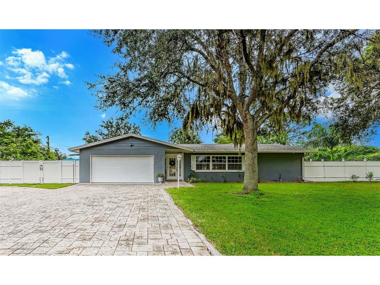 5005 Inverness Drive Sarasota FL 34243 A4663527 image1