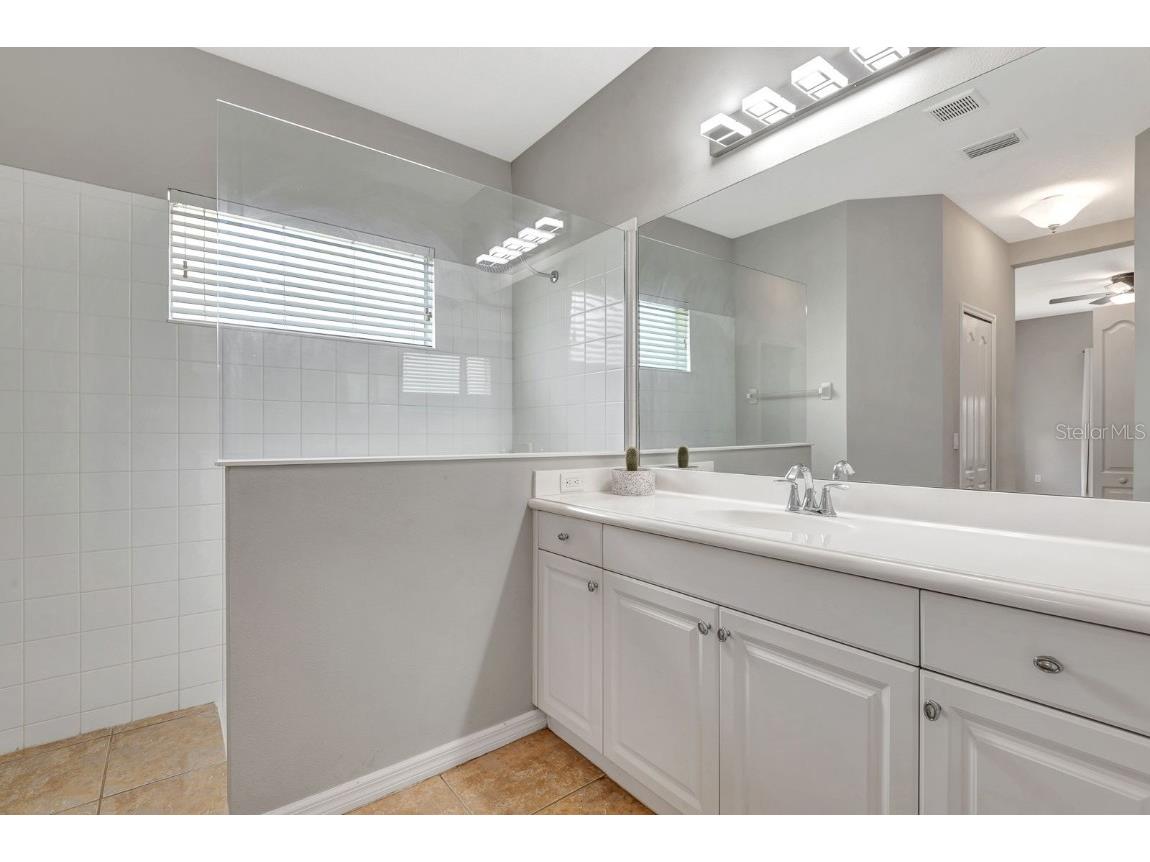 5005 Torrey Pines Run Bradenton FL 34211 A4675489 image17