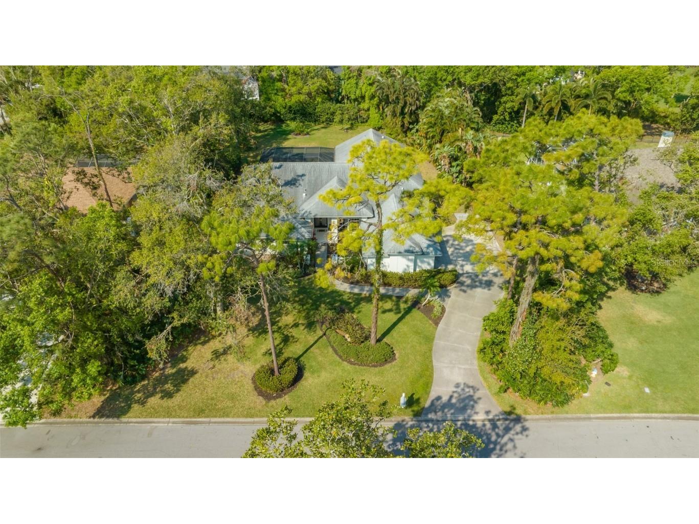 5006 Coco Plum Way Sarasota FL 34241 A4563450 image1