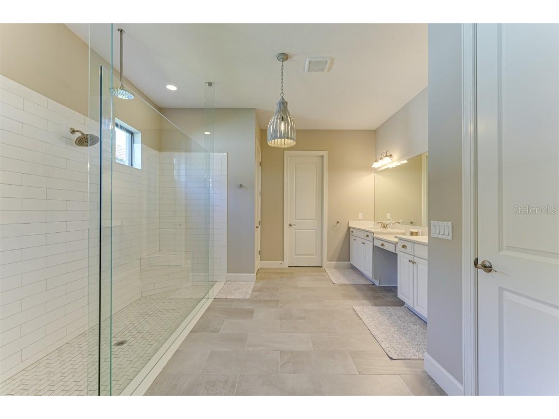 5006 Tivoli Run Lakewood Ranch FL 34211 A4544687 image19