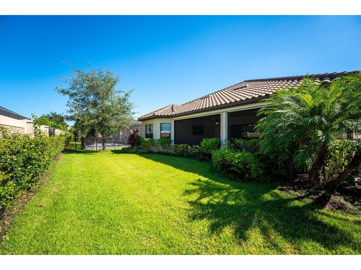 5006 Tivoli Run Lakewood Ranch FL 34211 A4544687 image35