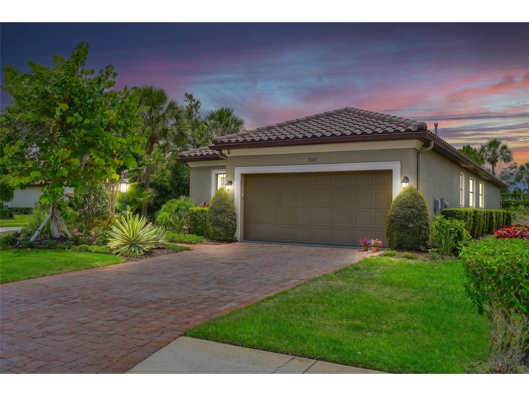 5007 Serata Drive Bradenton FL 34211 A4696602 image1
