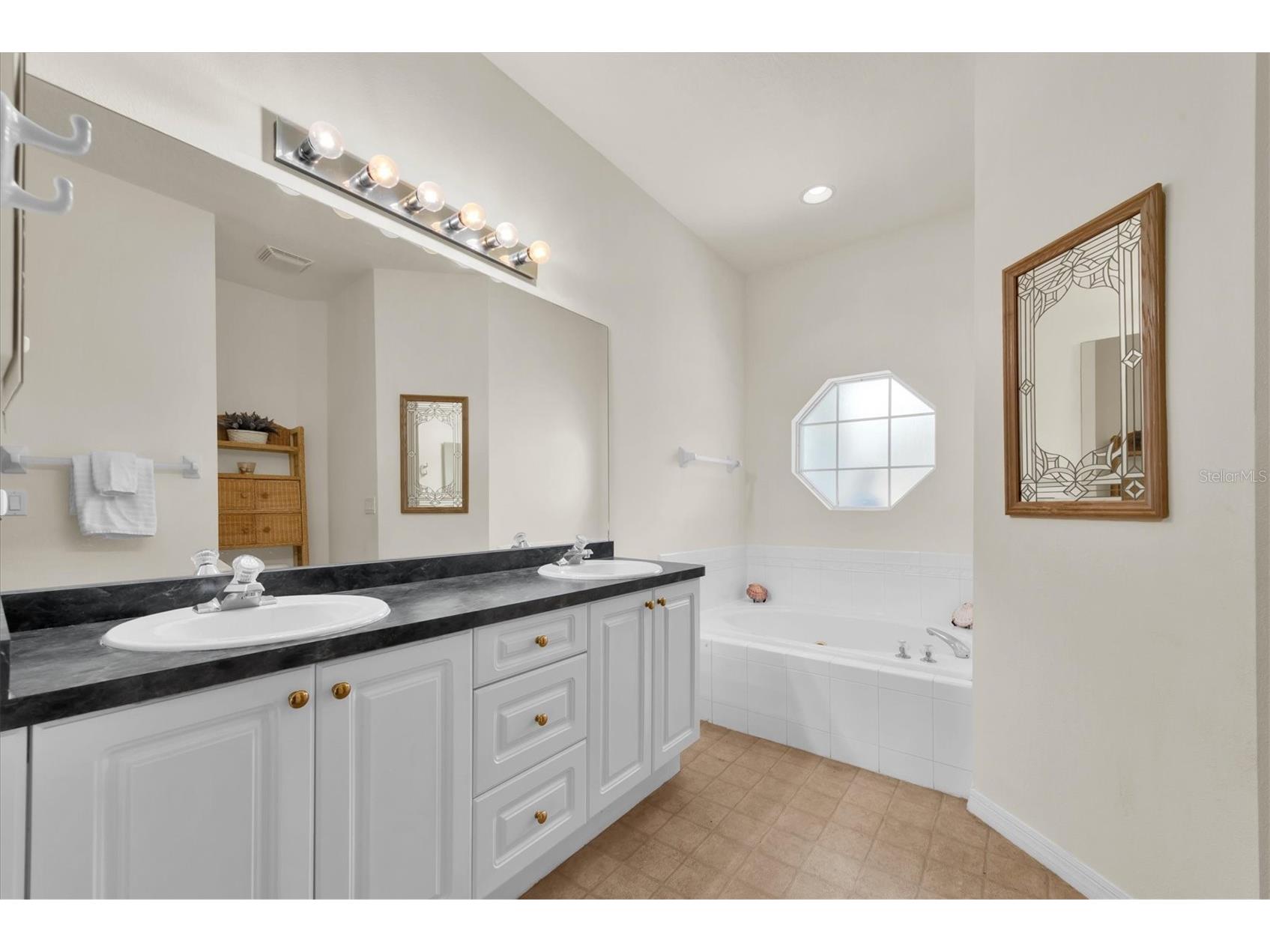 5008 25th Street E Bradenton FL 34203 W7886824 image20