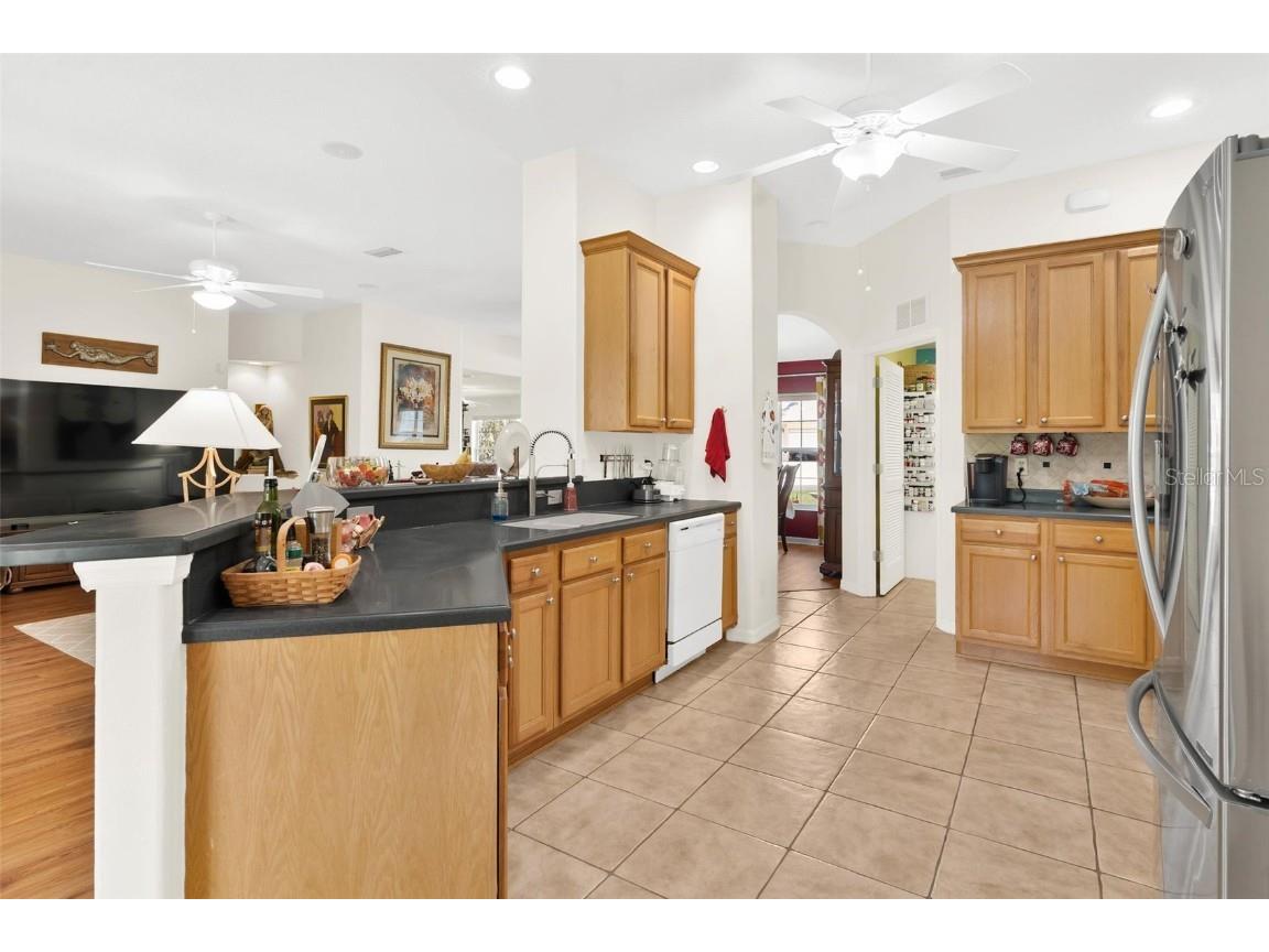 5008 Adriatic Avenue Tavares FL 32778 - LITTLE LAKE HARRIS G5099454 image14