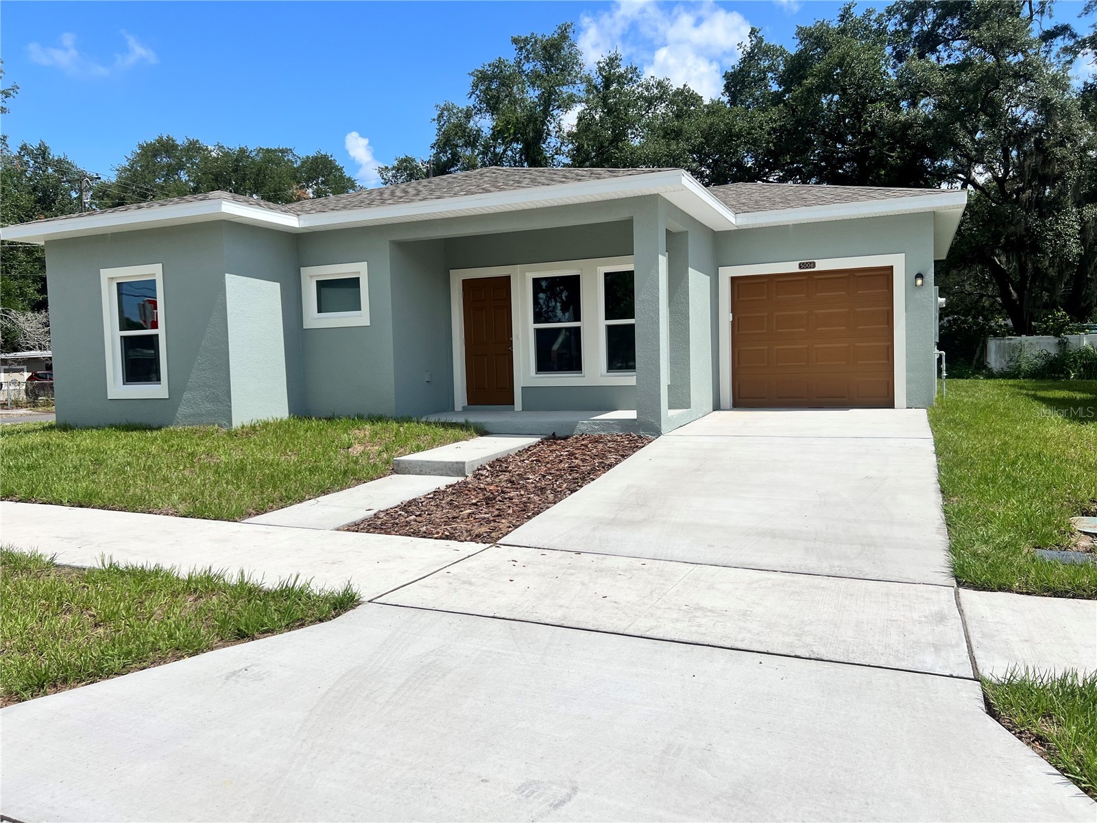 5008 Finders Court Tampa FL 33617 TB8517596 image1