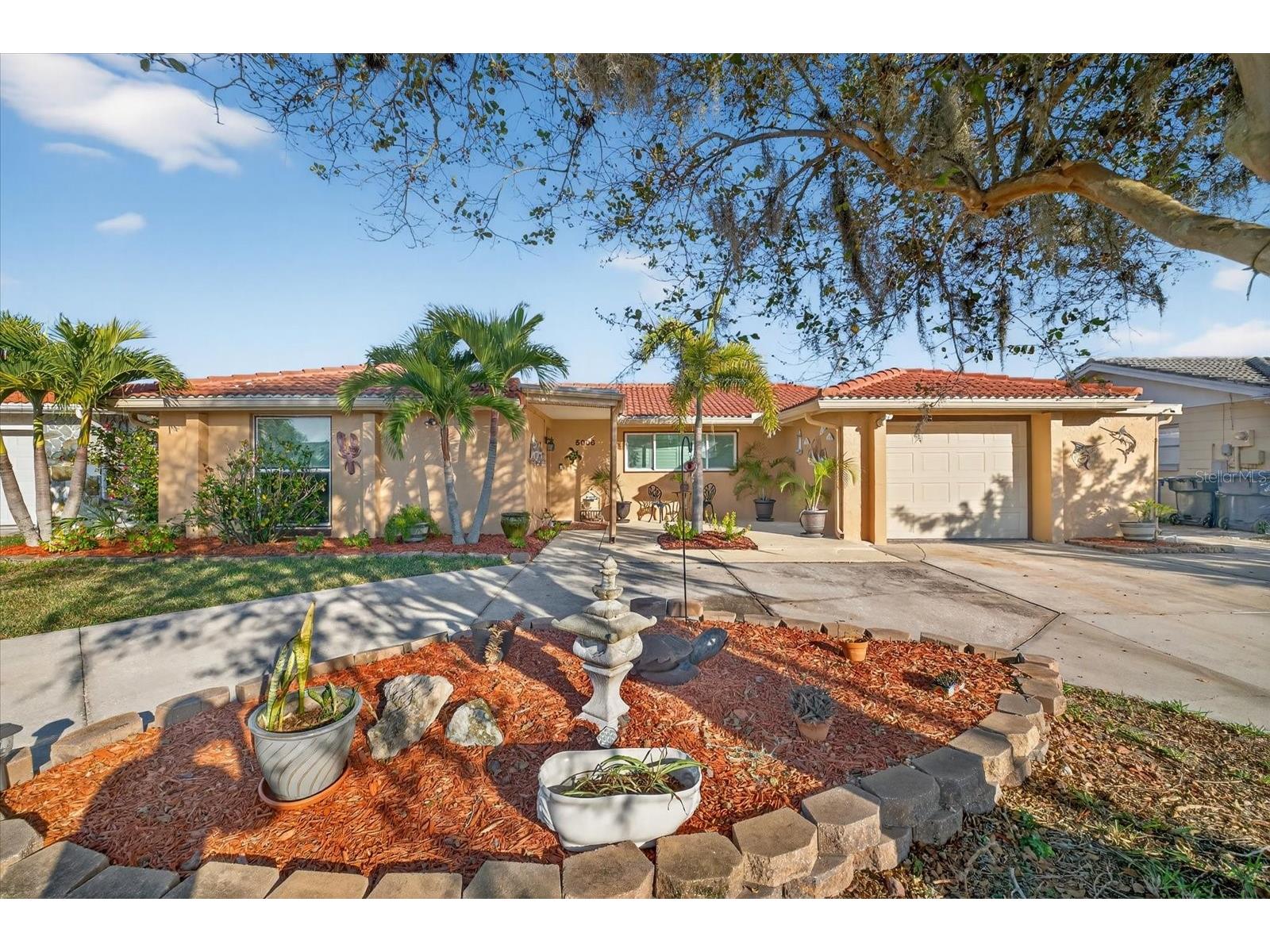 5008 Forecastle Drive New Port Richey FL 34652 W7880889 image1