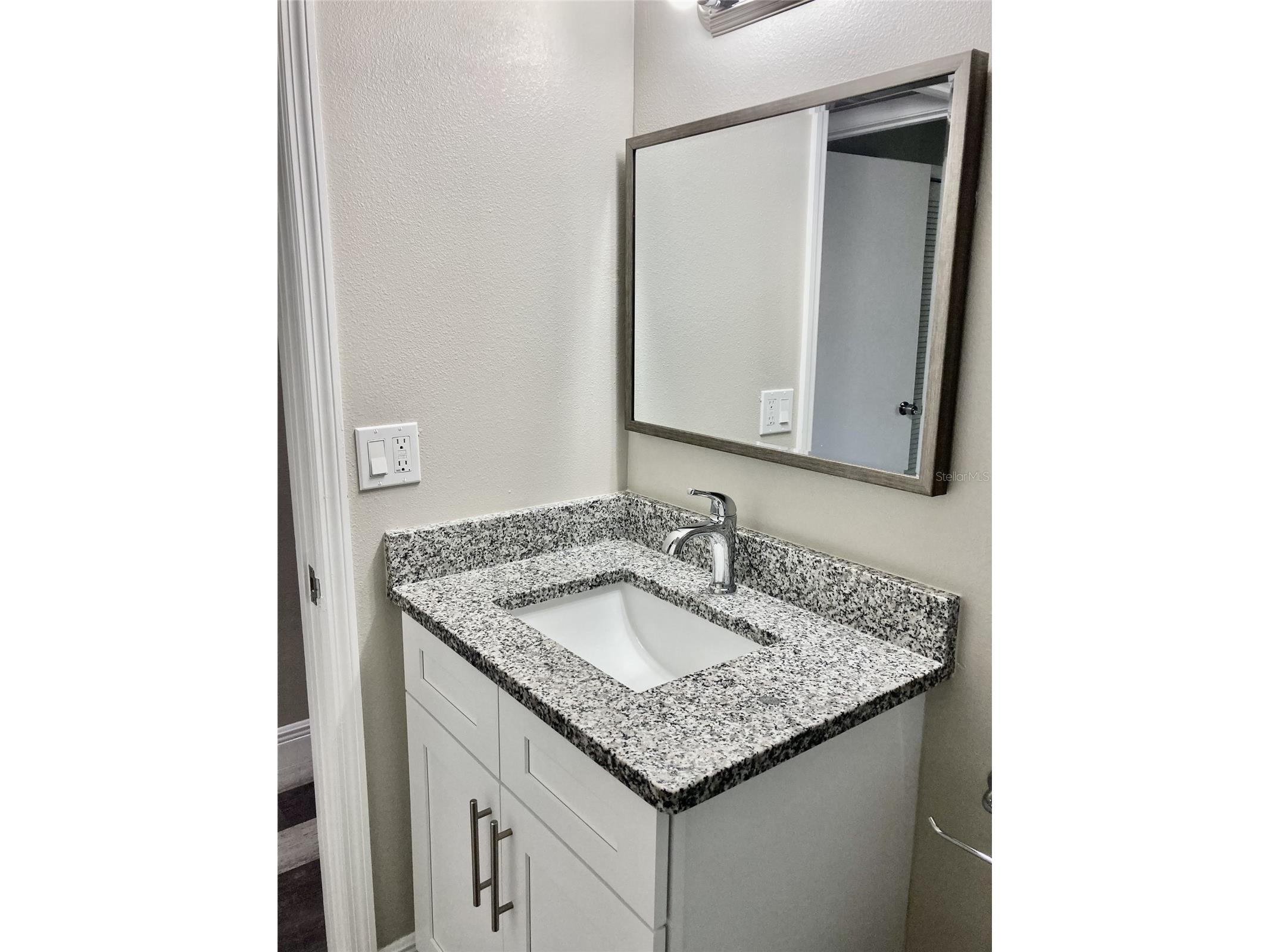 5008 Manatee Avenue W #2 Bradenton FL 34209 A4689285 image12