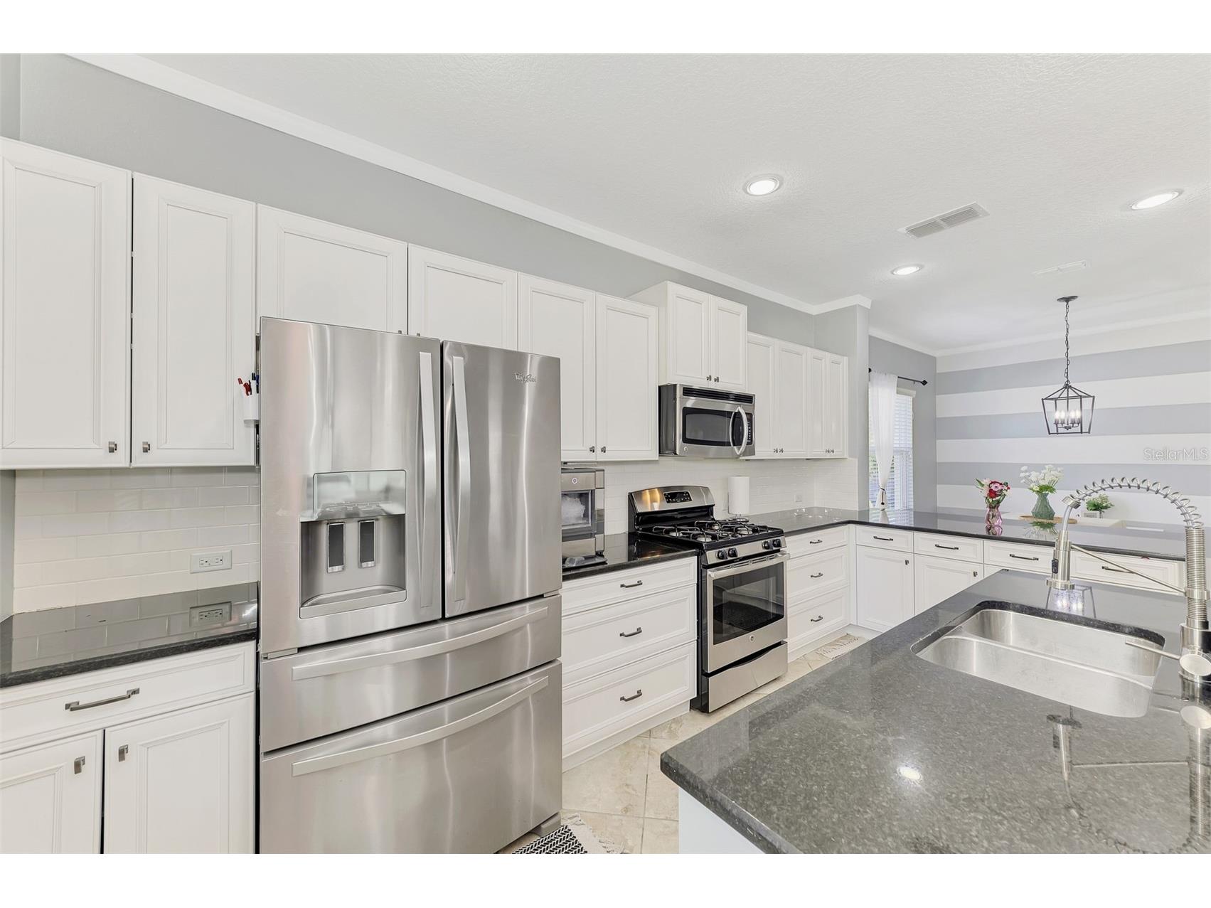 5008 Mission Park Lane Bradenton FL 34211 A4690189 image2