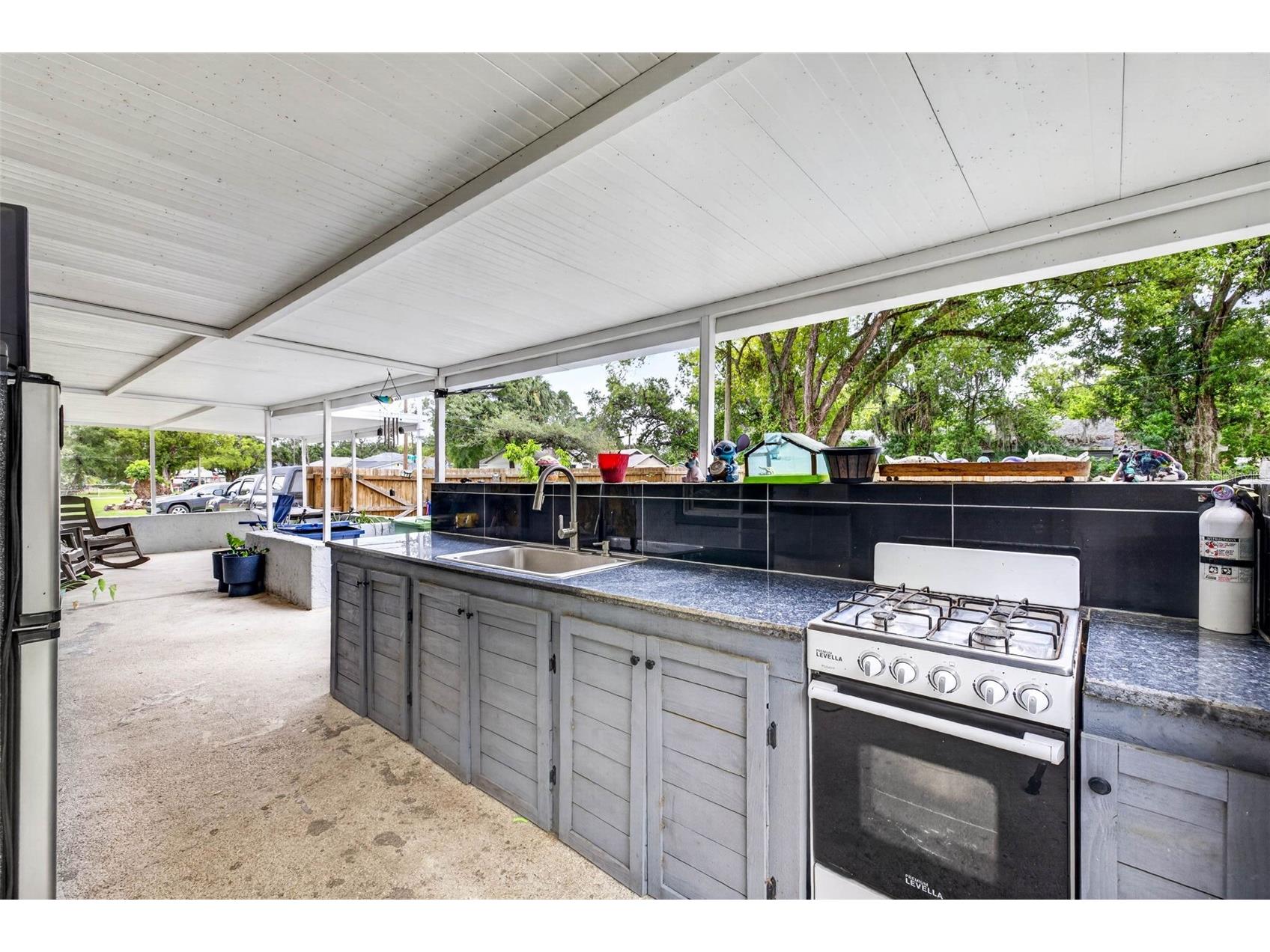 5008 N 17th Street Tampa FL 33610 TB8515851 image11