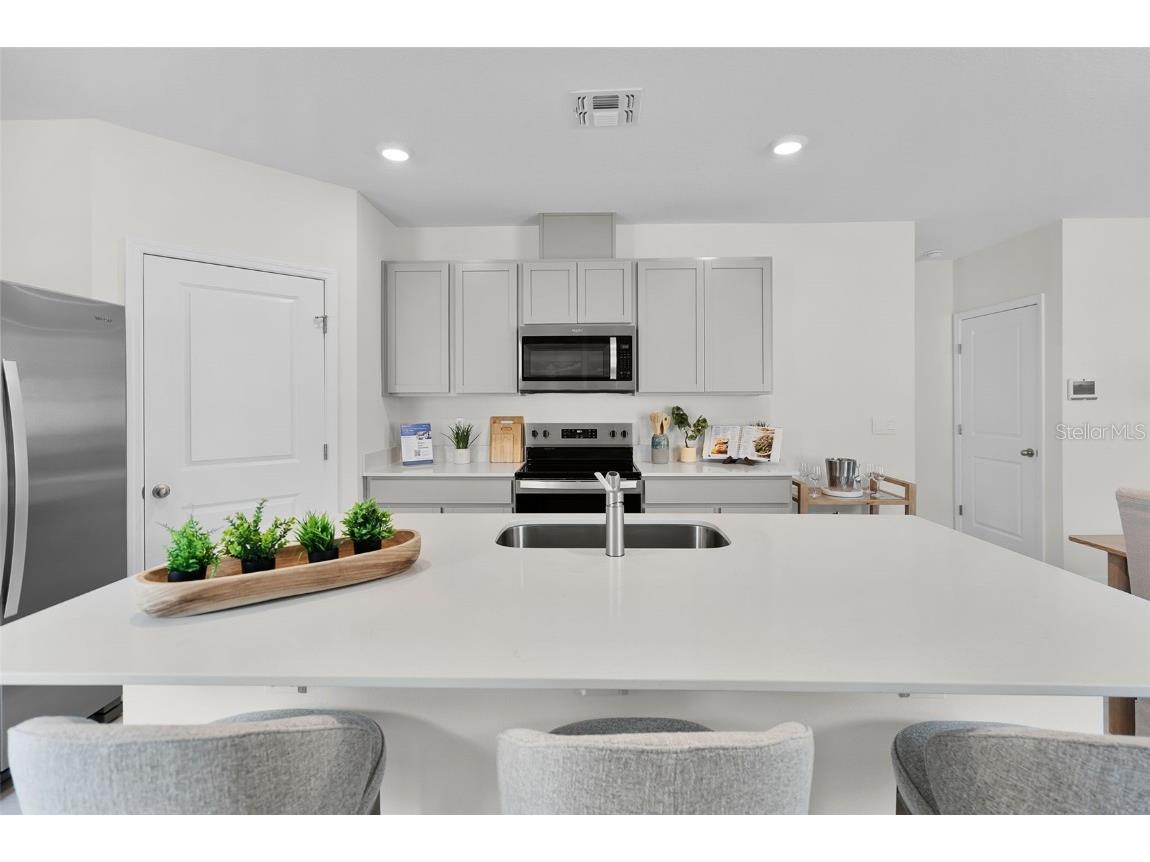 5008 Oak River Street Davenport FL 33837 O6366853 image3