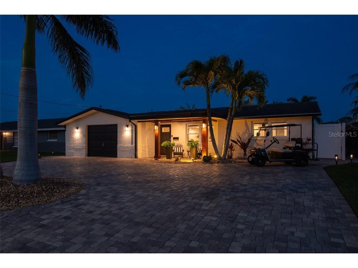 5008 Pompano Drive New Port Richey FL 34652 - GULF OF MEXICO U8235423 image1