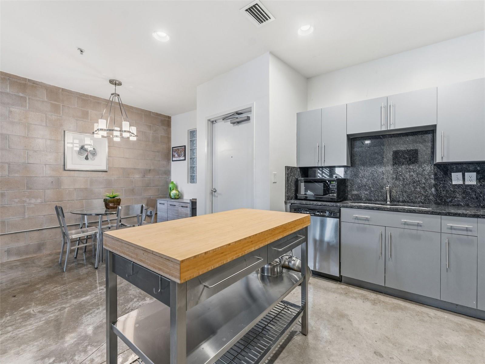 5008 S Macdill Avenue #16 Tampa FL 33611 TB8508216 image8