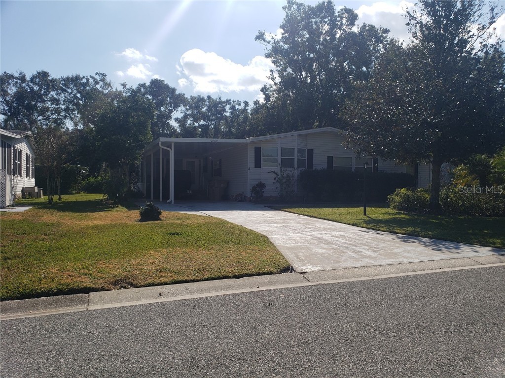 5009 El Destino Drive Leesburg FL 34748 G5104632 image2