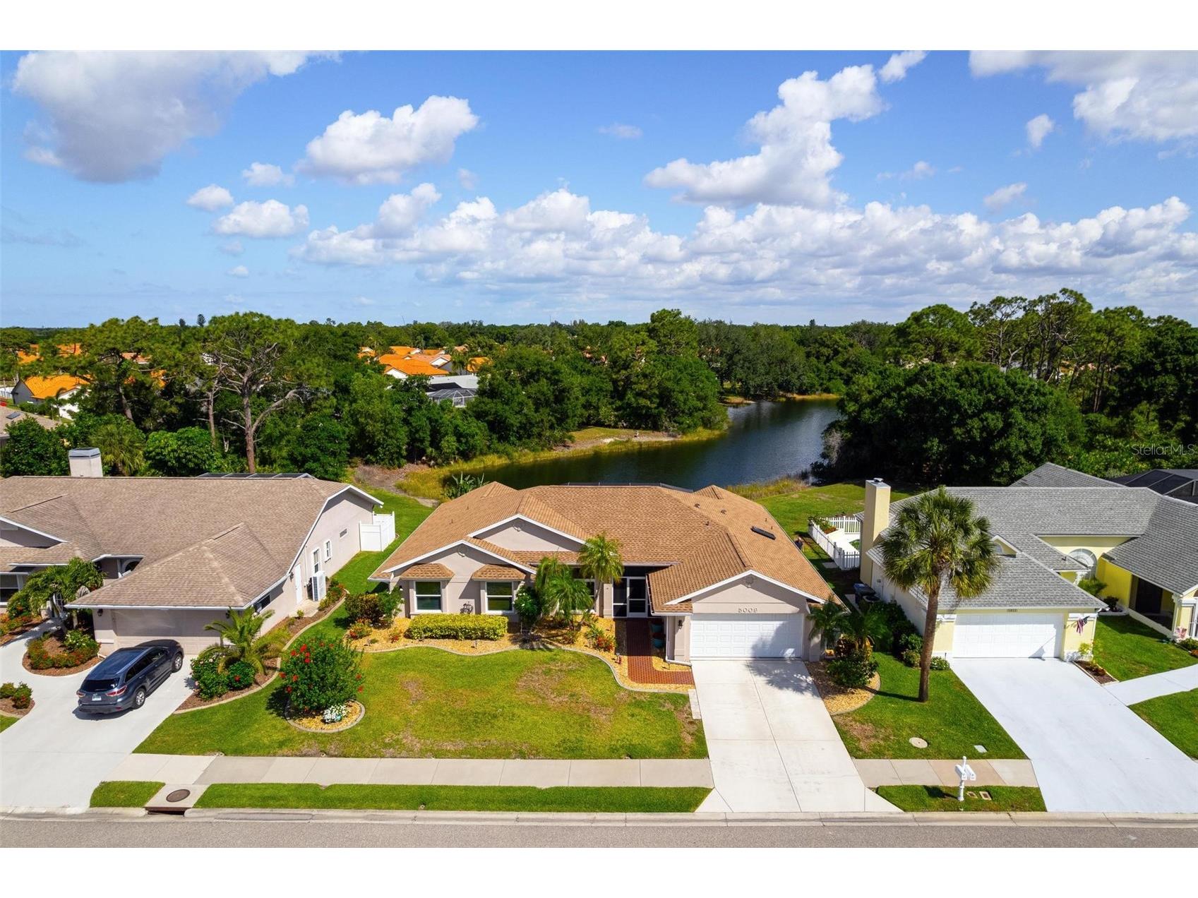 5009 Southern Pine Circle Venice FL 34293 - SOUTHWOOD POND N6143119 image1