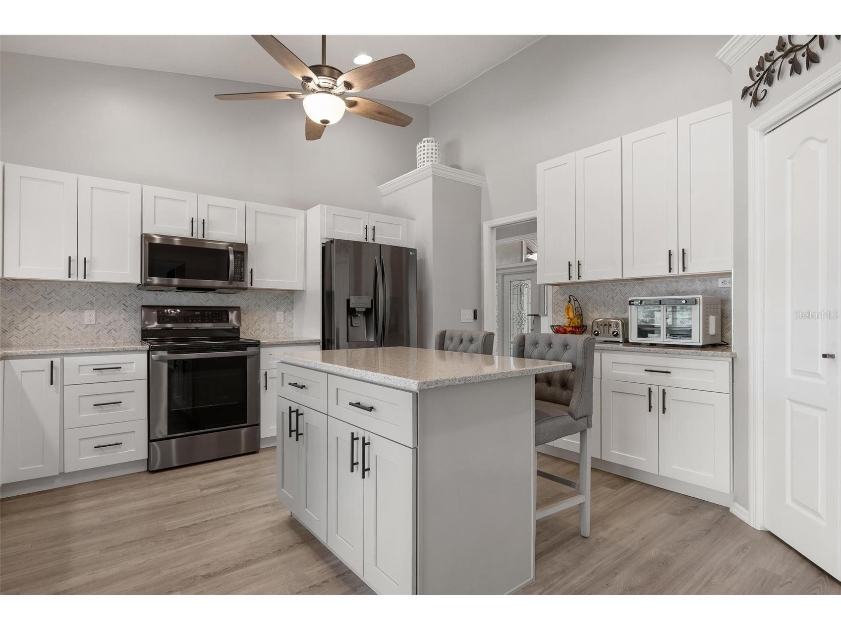 5009 Southern Pine Circle Venice FL 34293 - SOUTHWOOD POND N6143119 image15