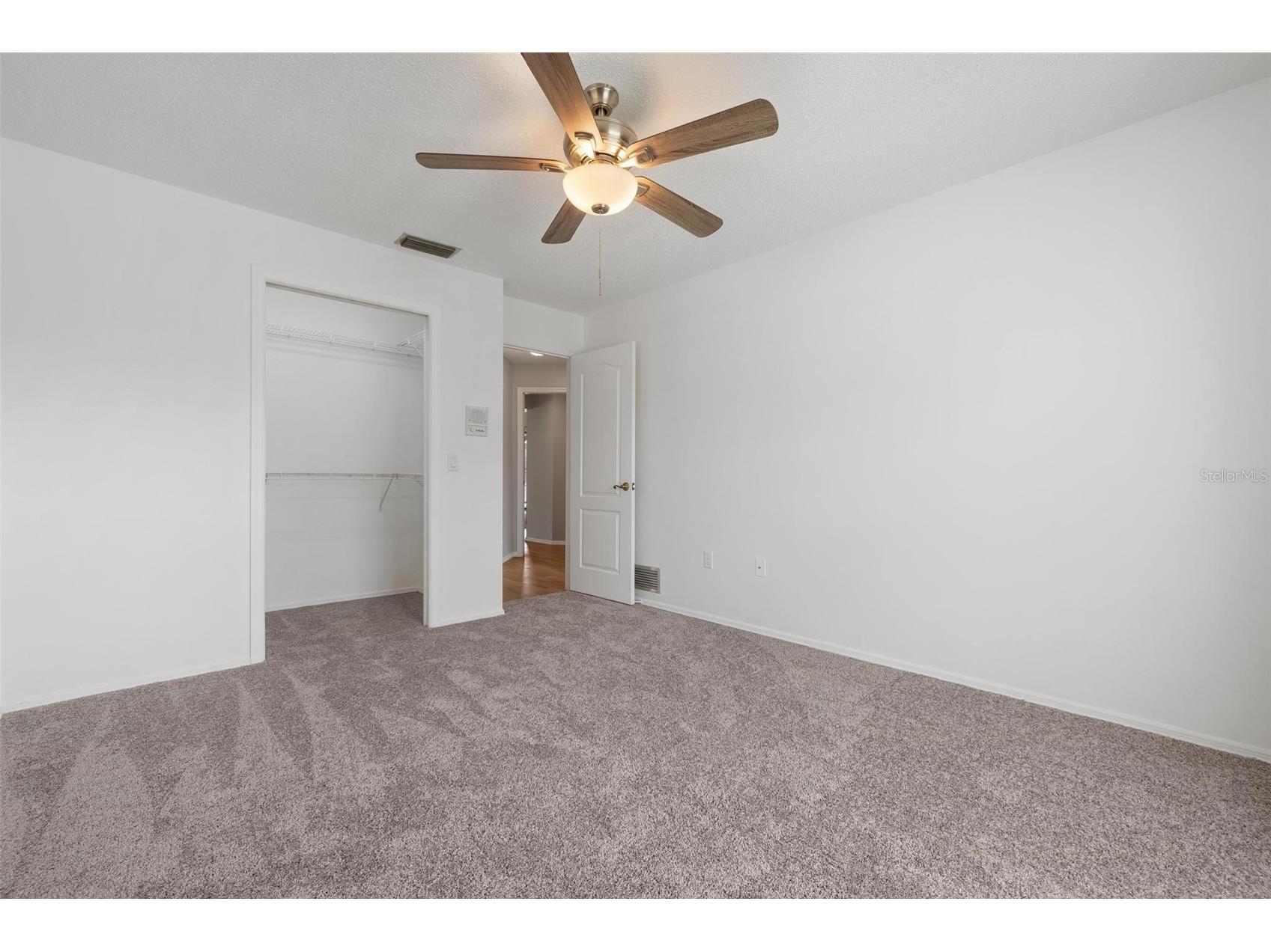 5009 Southern Pine Circle Venice FL 34293 - SOUTHWOOD POND N6143119 image32