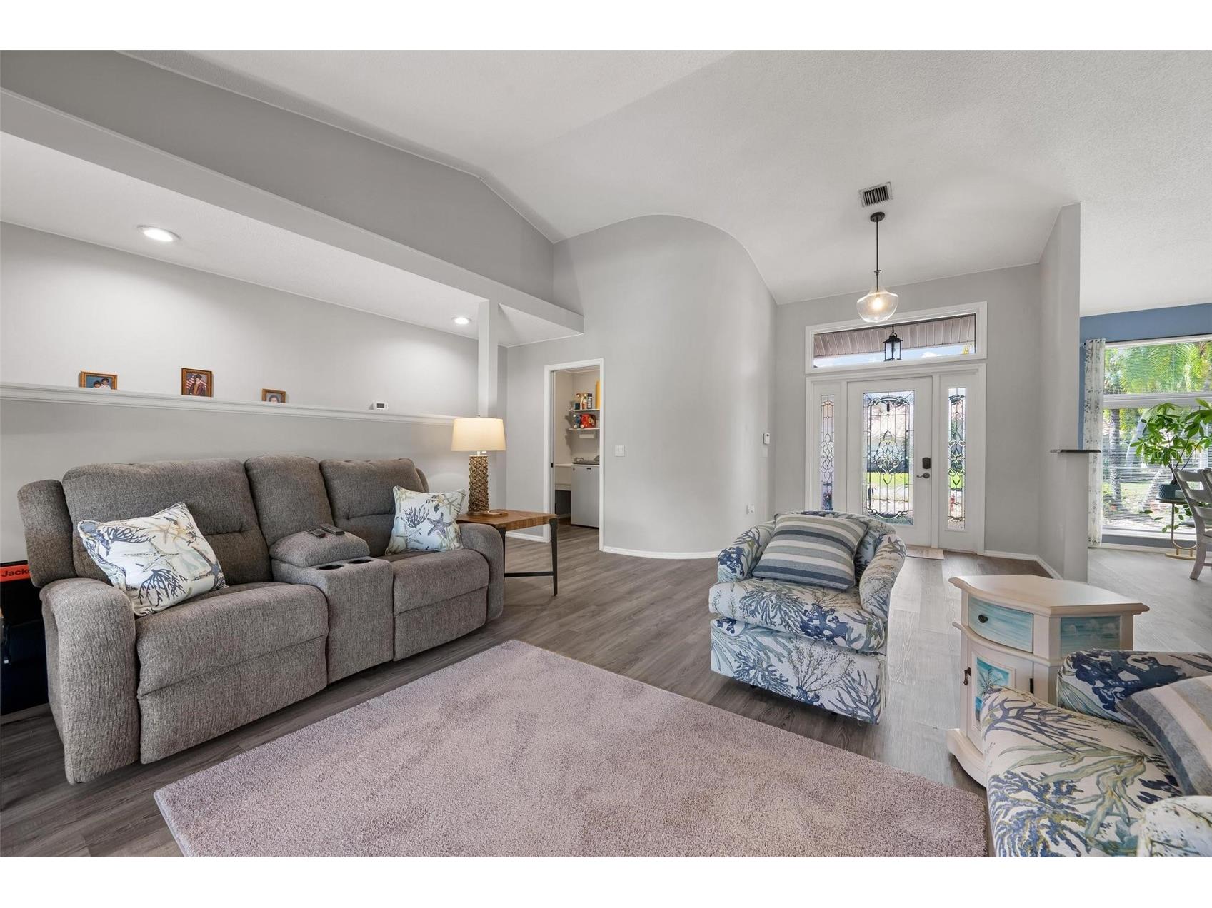 5009 Southern Pine Circle Venice FL 34293 - SOUTHWOOD POND N6143119 image7