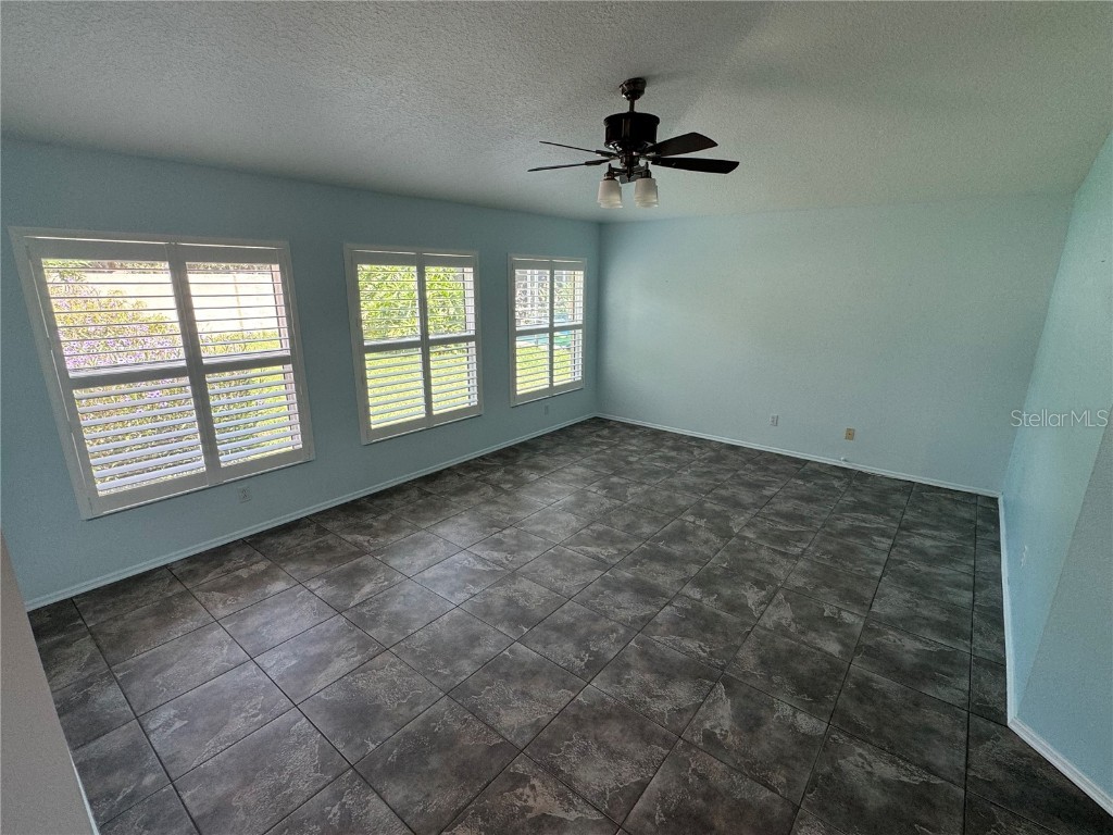 5009 Sturbridge Court Sarasota FL 34238 A4605805 image15