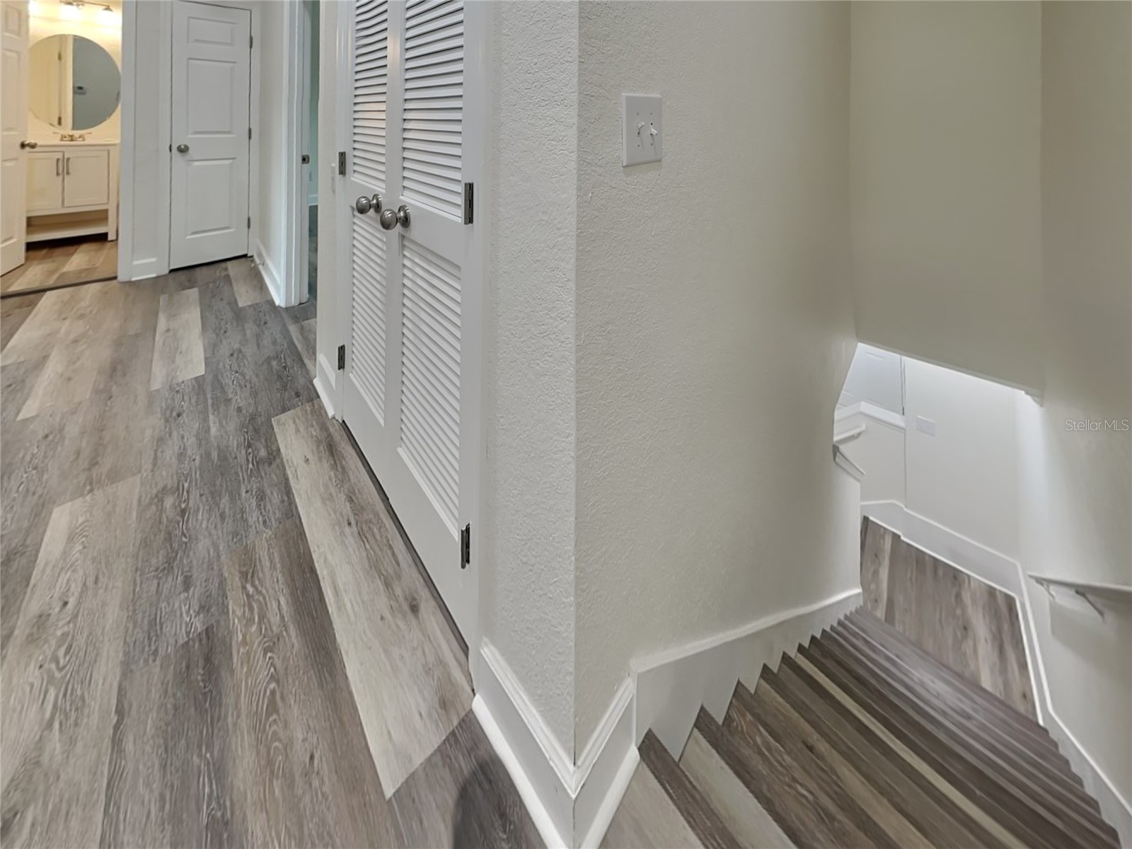 501 100th Avenue N Saint Petersburg FL 33702 TB8511718 image33
